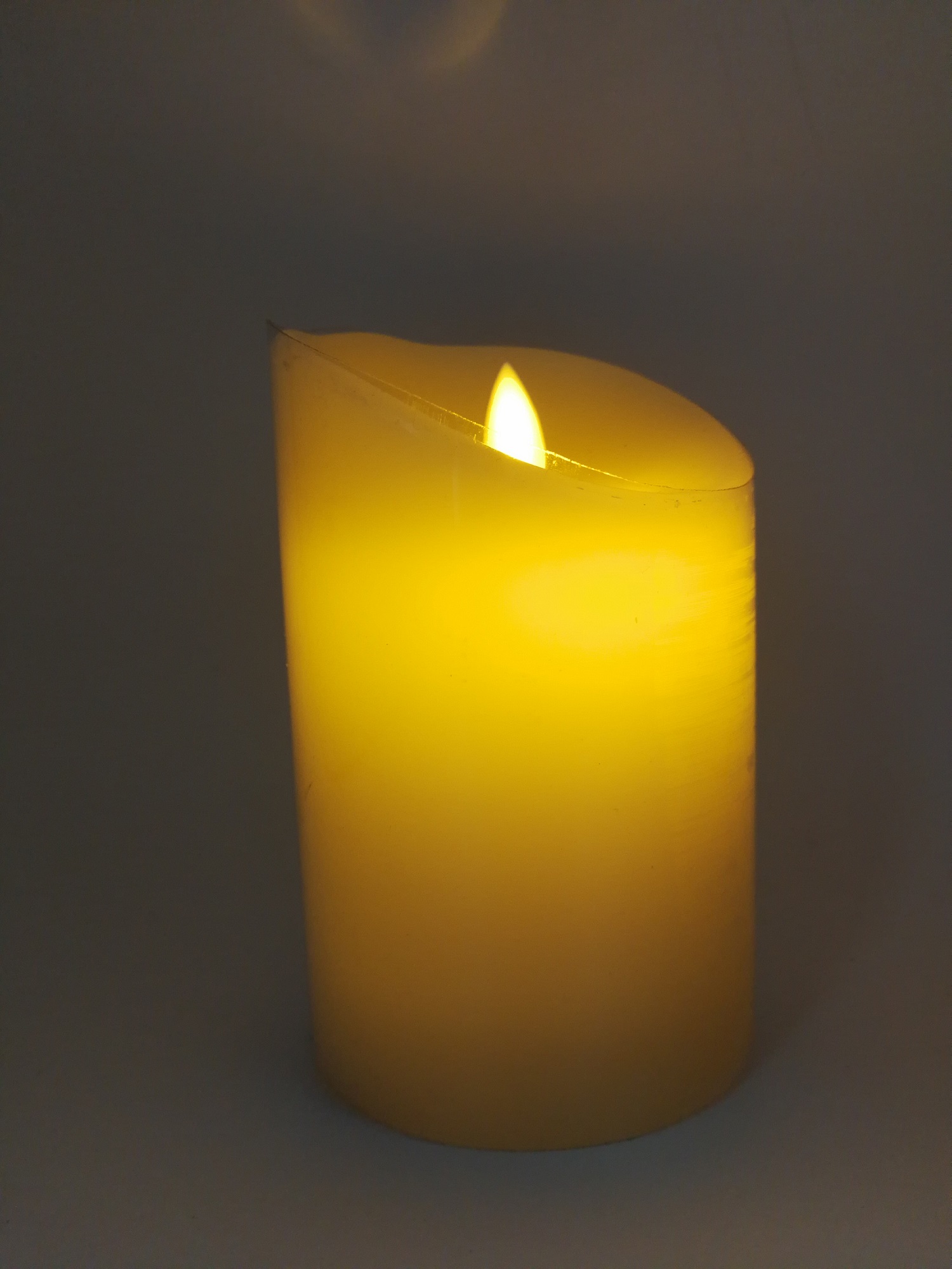 循環(huán)定時(shí)蠟燭芯片，8小時(shí)開(kāi)16小時(shí)關(guān)